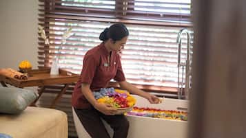 Couples treatment room(s), hot tub, body treatments, aromatherapy