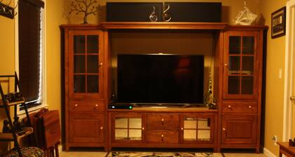 FANTASTIC PRICE !! FOR CHARLESTON!!<br>2 BR HOUSE <br>NO HIDDEN FEES <br>