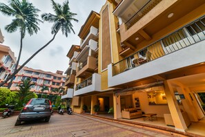Ảnh chưa phân loại, 2 trong số 53 ảnh, nút