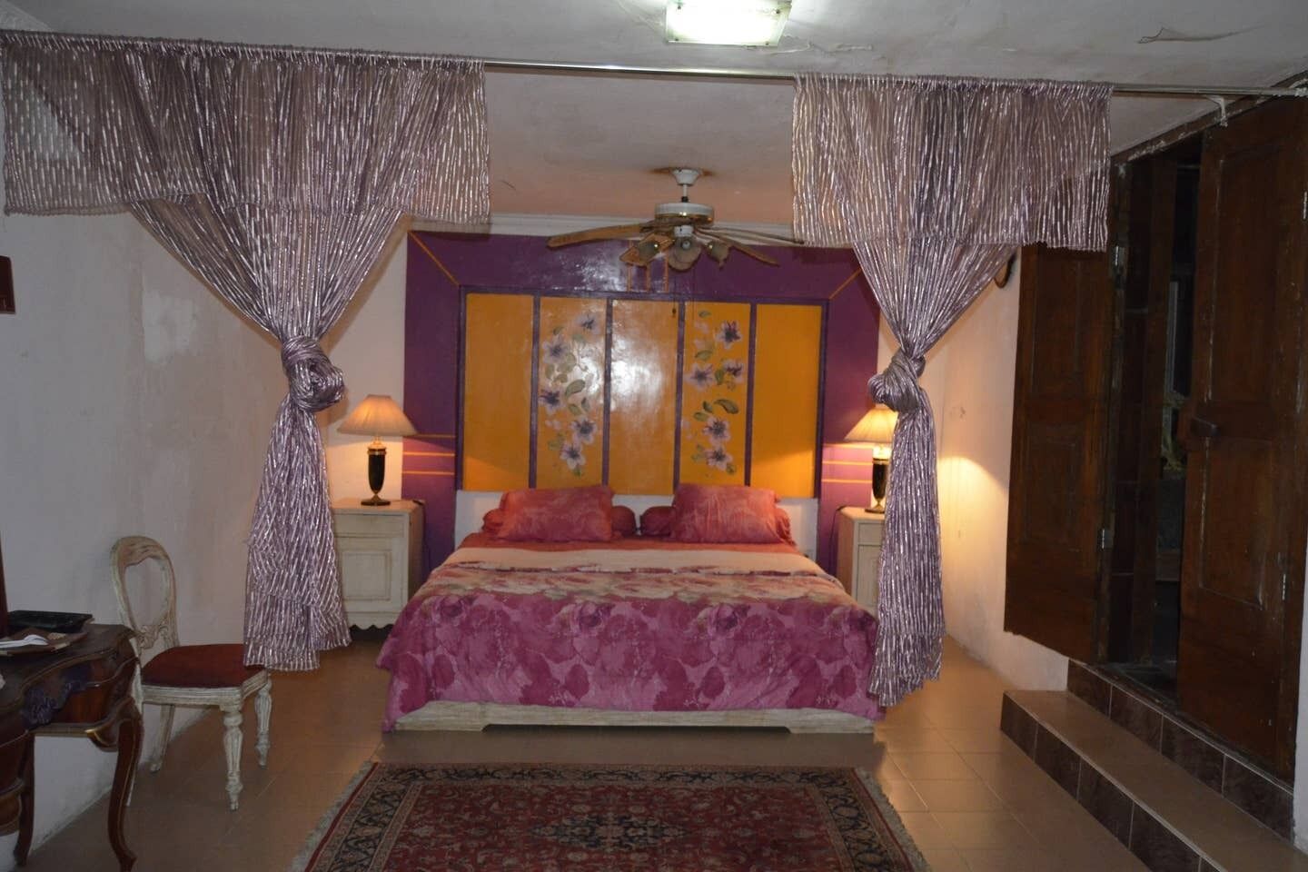 House of Art Gallery with 3 BR - 10 Min to Sanur Beach