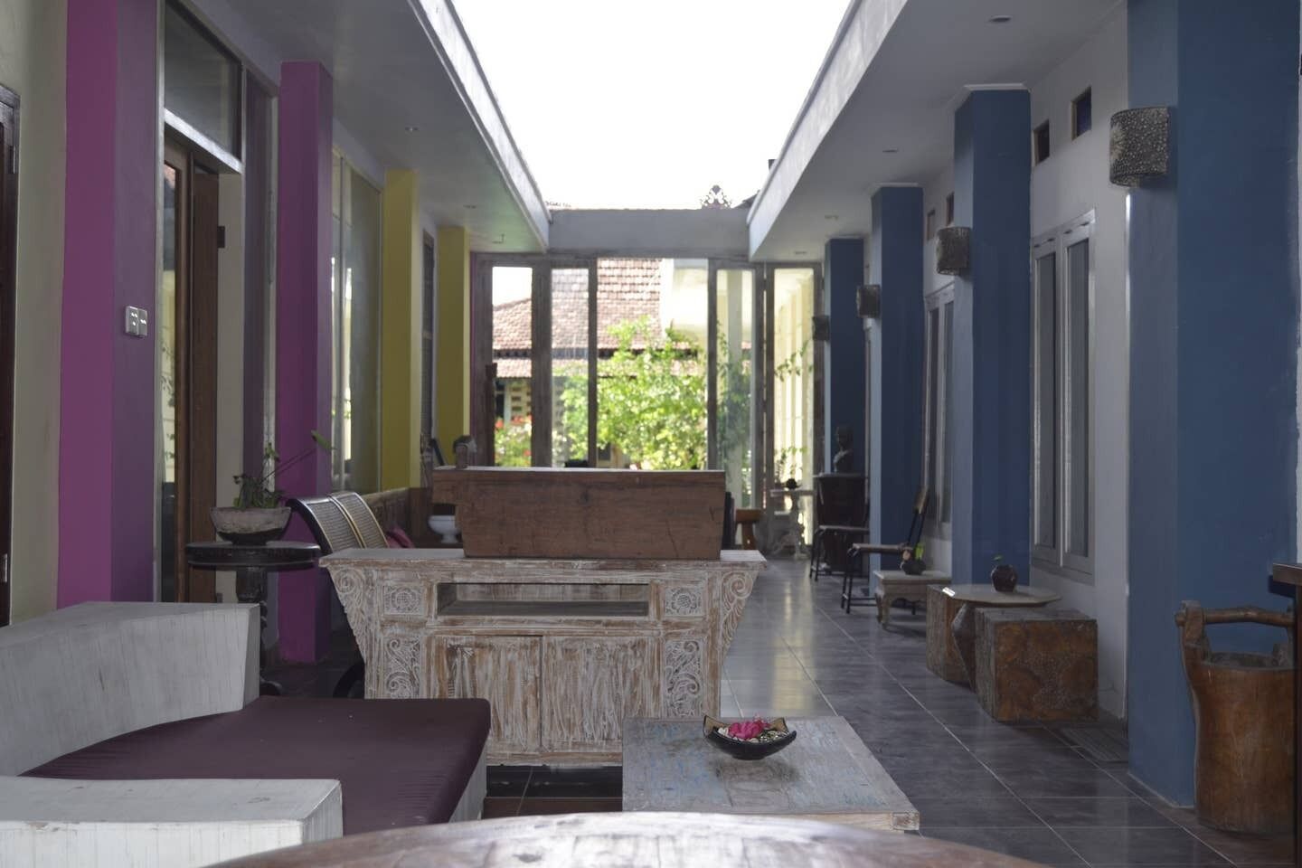 House of Art Gallery with 3 BR - 10 Min to Sanur Beach