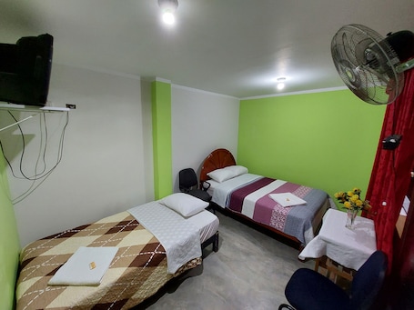 1 bedroom, desk, laptop workspace, free WiFi