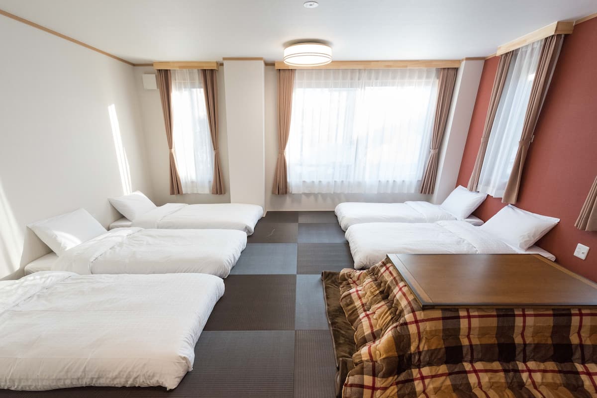 family room, non smoking | 1 bedroom, desk, soundproofing, free wifi