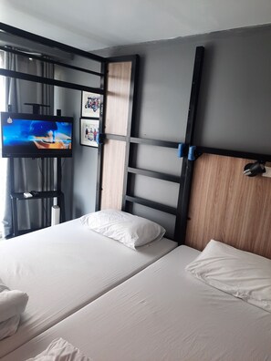 Private Double Room with Shared Bathroom | Wifi gratis y ropa de cama 