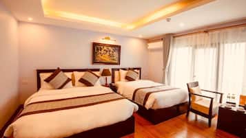 Superior Twin Room, Multiple Beds, Non Smoking, City View | Premium bedding, pillowtop beds, in-room safe, soundproofing
