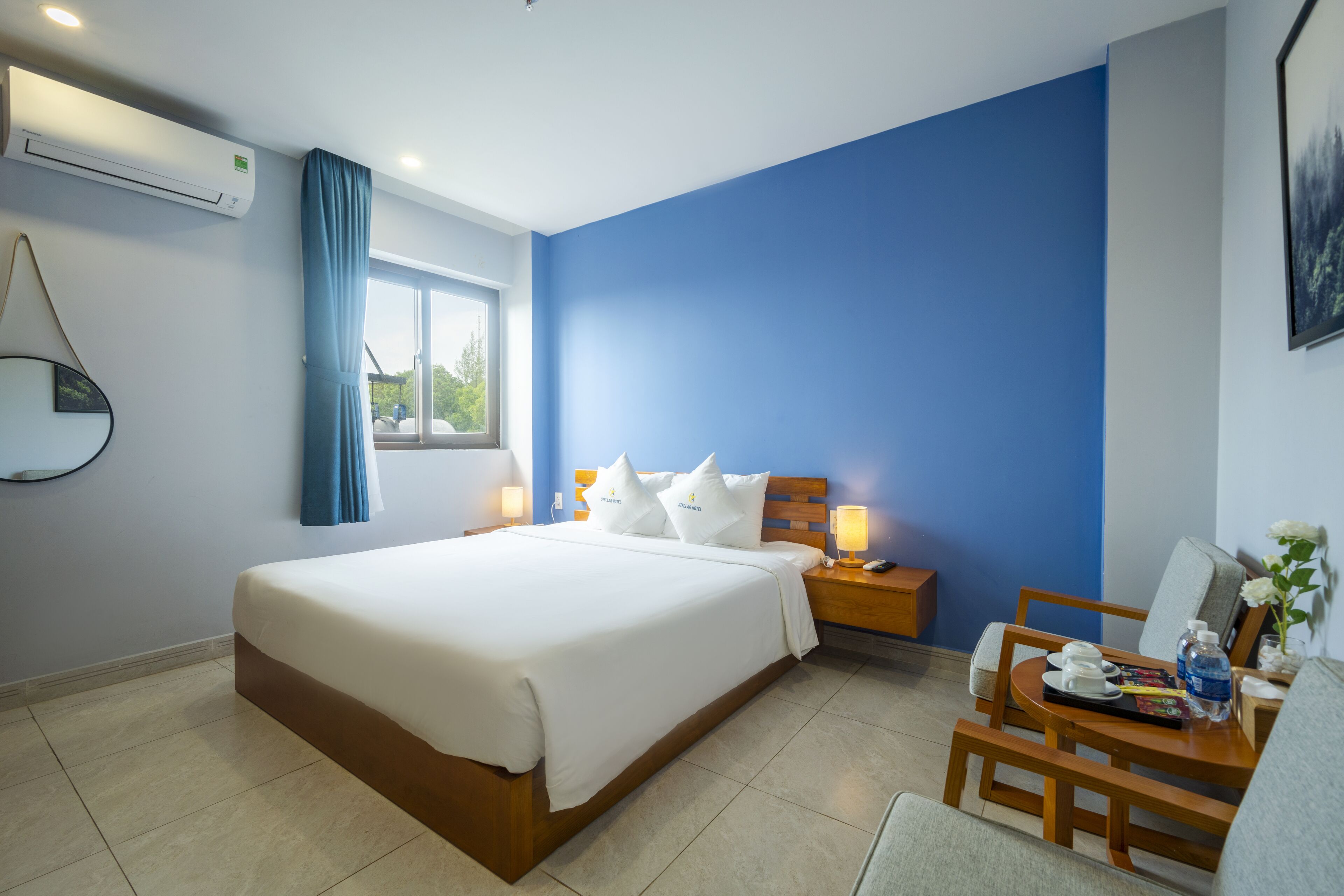 minibar, in-room safe, desk, laptop workspace