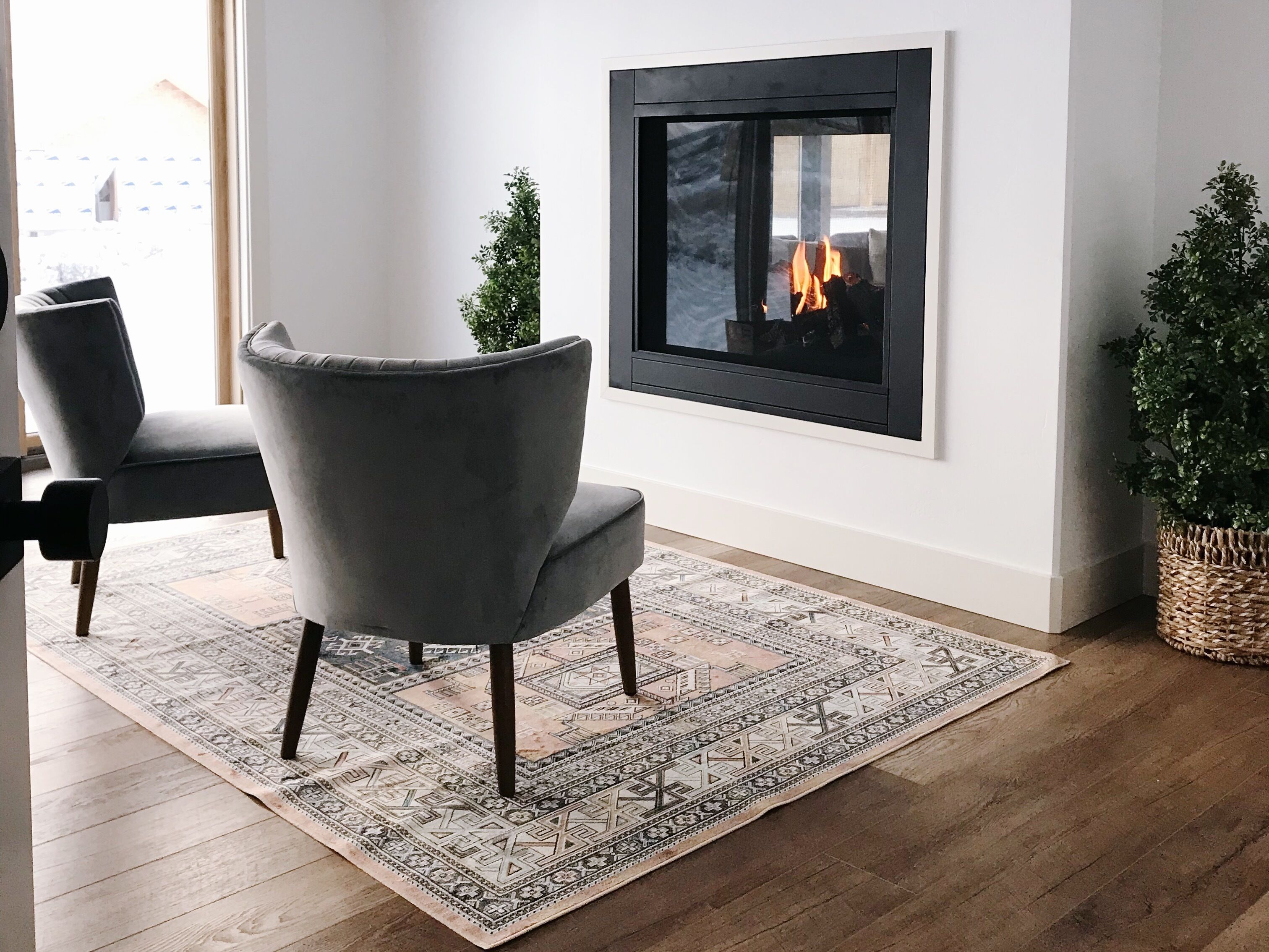 New / Modern / Lakeside /  Fireplace Wi-Fi West Yellowstone The Islandpark House