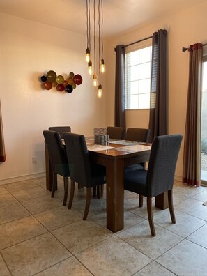 Dining - Casa Special! Friendly and family! To clean! Comfortable! (Santa Fe)