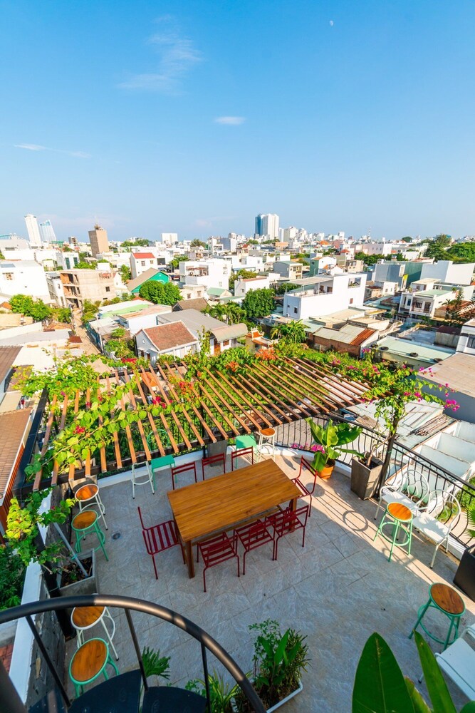NẮNG HOUSE HOMESTAY