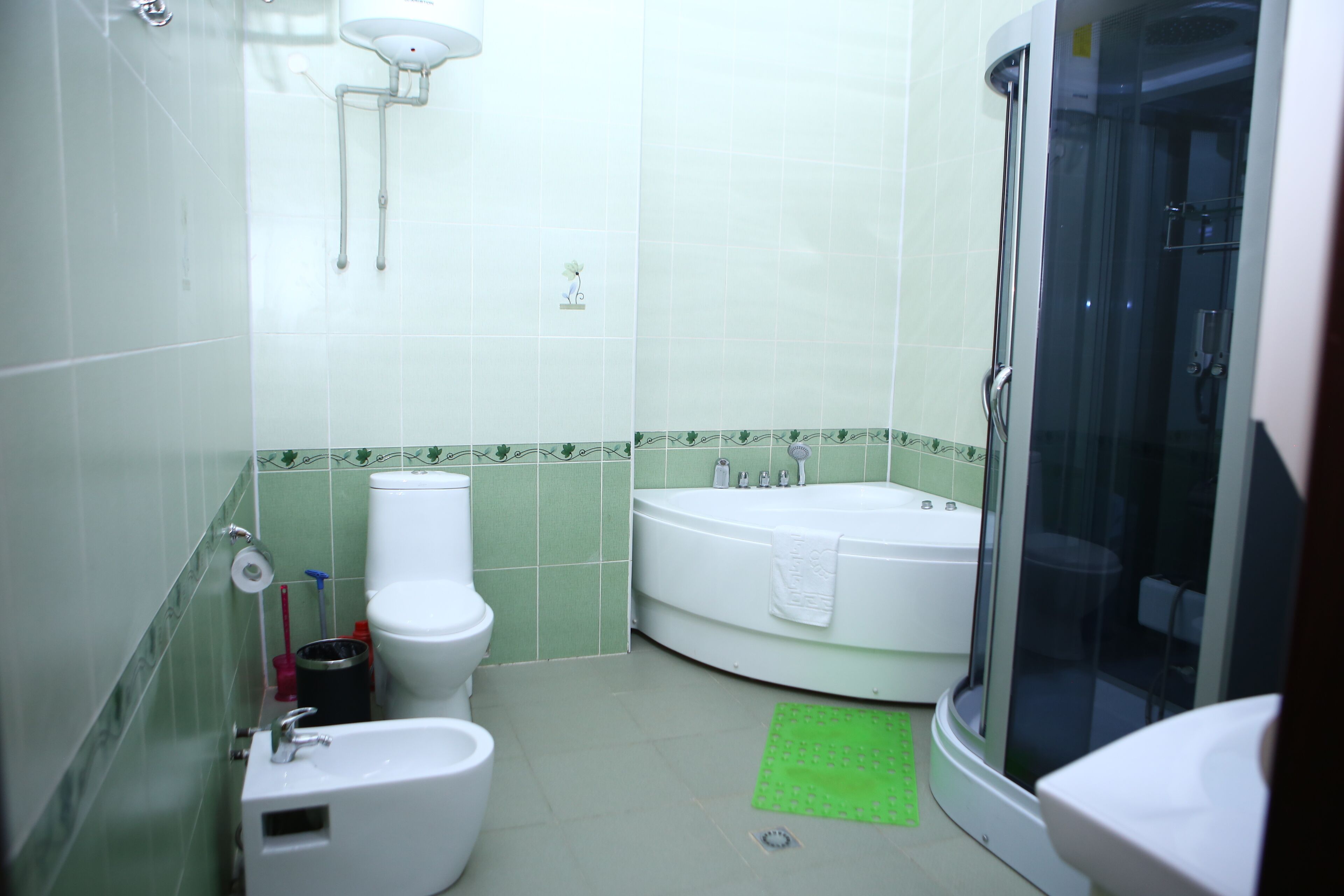 superior double or twin room | bathroom | rainfall showerhead, free toiletries, hair dryer, bathrobes