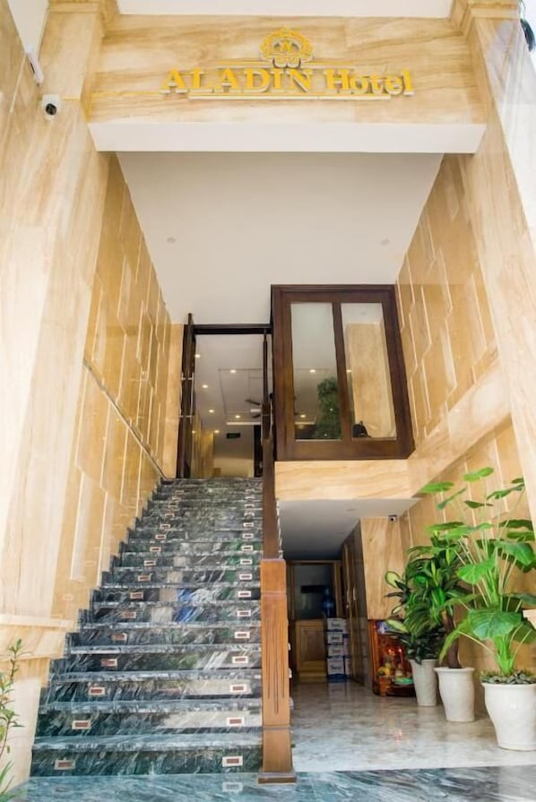 Front of property - Ks ALADiN nha trang (Nha Trang)