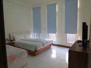Triple Room, Private Bathroom | Free WiFi - Hong Hu Ju Captain Sung's House (Baisha)