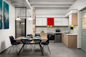 Dining - Boutique Home-Splantzia-Roof Garden-2min Harbor (Chania)