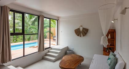 Private Pool + Free Wifi + Outdoor shower
La Pointe Beach Huts