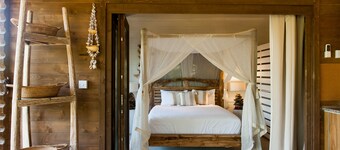 Private Pool + Free Wifi + Outdoor shower
La Pointe Beach Huts