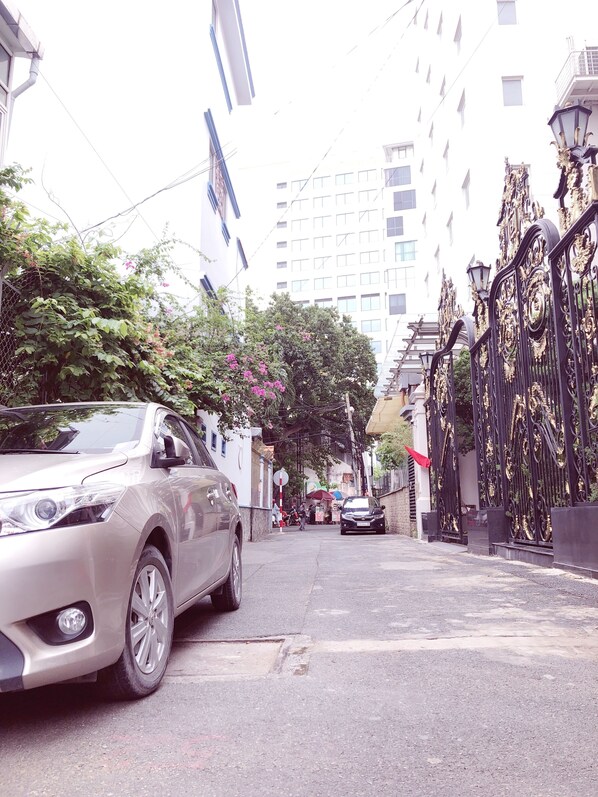 Exterior detail - Aurora Hotel (Ho Chi Minh City)