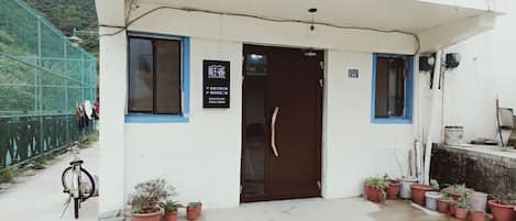 Fachada de la propiedad