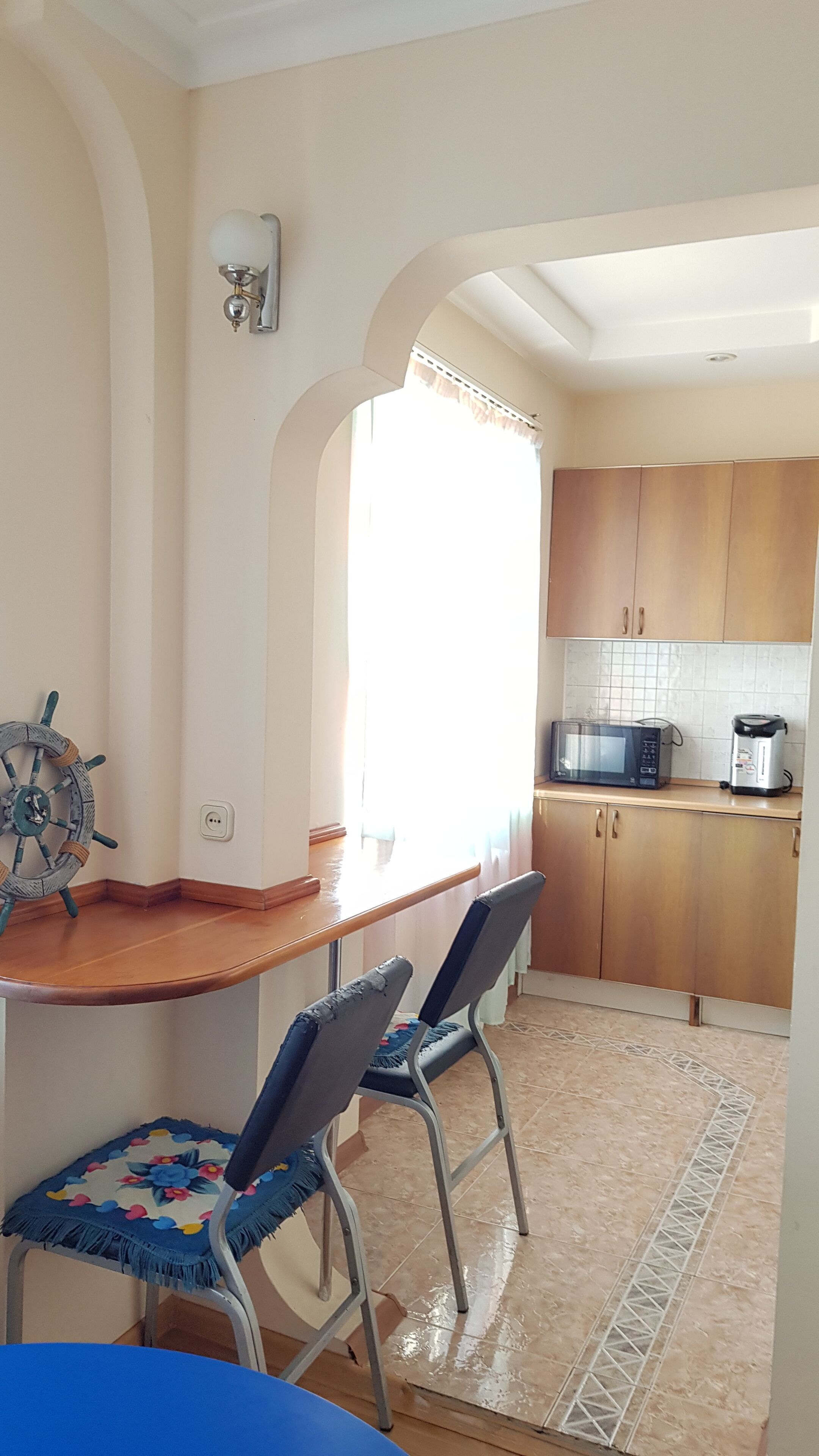 Apartment | Eigene Küche | Großer Kühlschrank, Mikrowelle, Ofen, Herdplatte