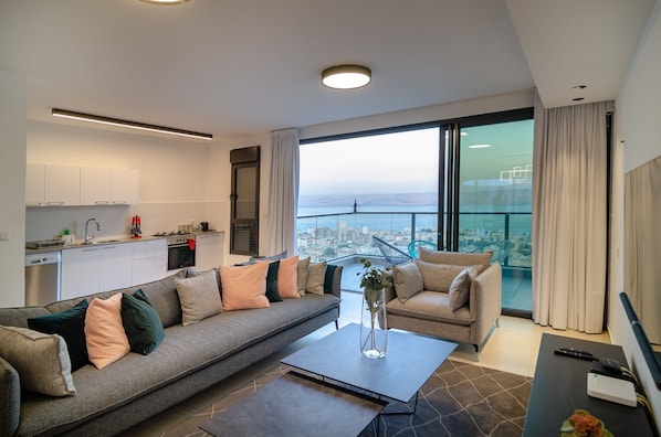 Appartement luxueux | Salle de séjour | Téléviseur à écran plat