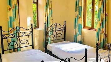 3 bedrooms, individually decorated, individually furnished, free WiFi