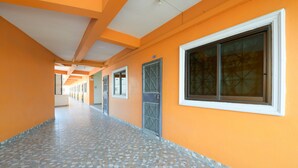 Hallway - OYO 440 Season 5 Residence (Si Racha)