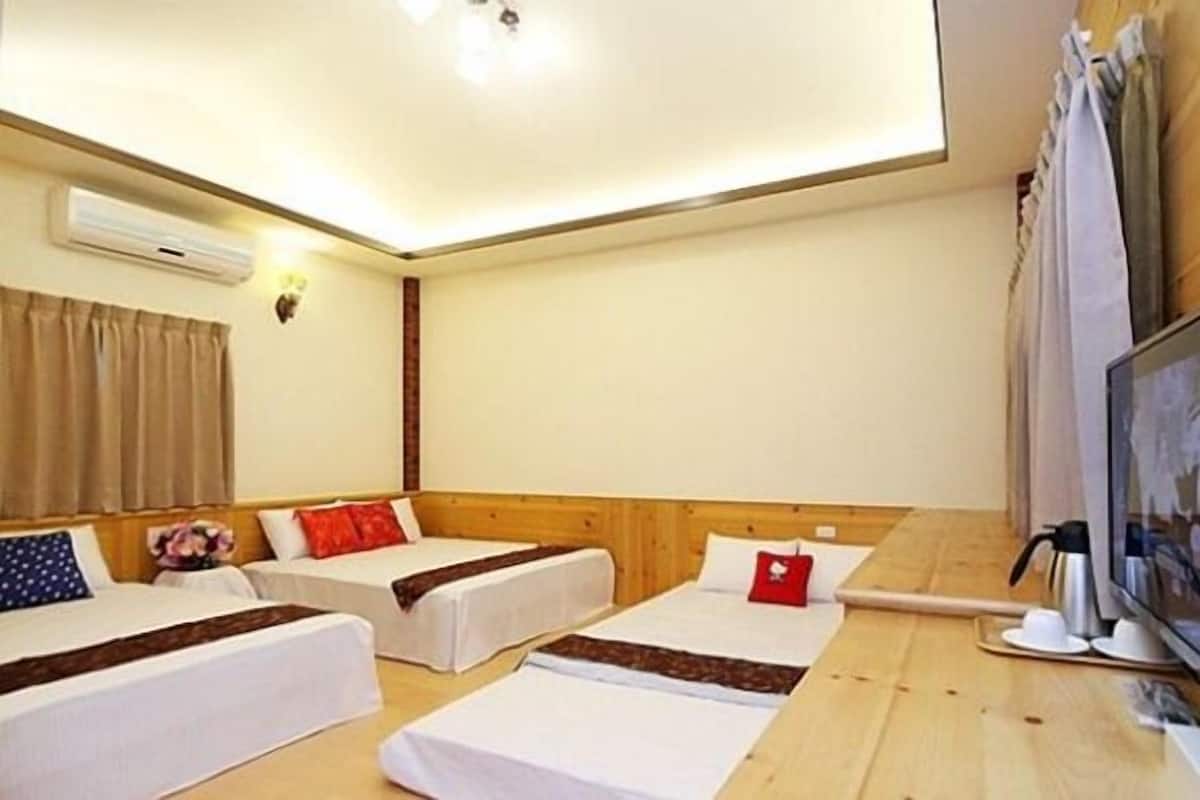 Blackout curtains, free WiFi, bed sheets