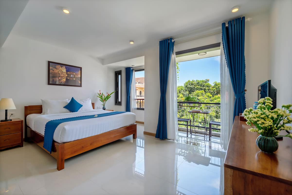 Superior Double Room | Bilik Mandi | Pancuran mandi, kelengkapan dandanan diri percuma, pengering rambut