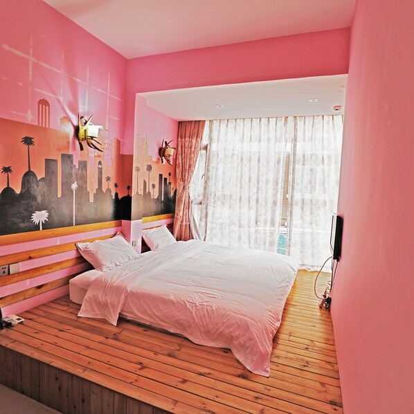 Quarto duplo | Escrivaninha, cortinas blackout, Wi-Fi de cortesia