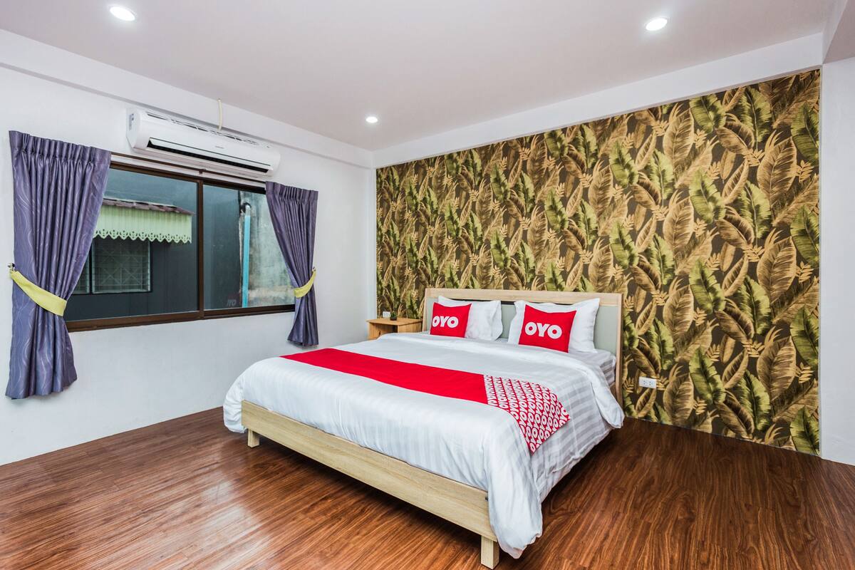 Habitación doble Deluxe | Escritorio, wifi gratis y ropa de cama