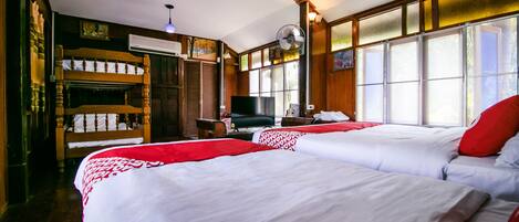 Familiesuite | Skrivebord, wi-fi (inkludert) og sengetøy