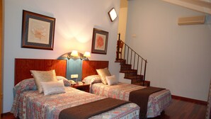 Unclassified image, 3 of 84, button - Hotel Suis (Sant Celoni)