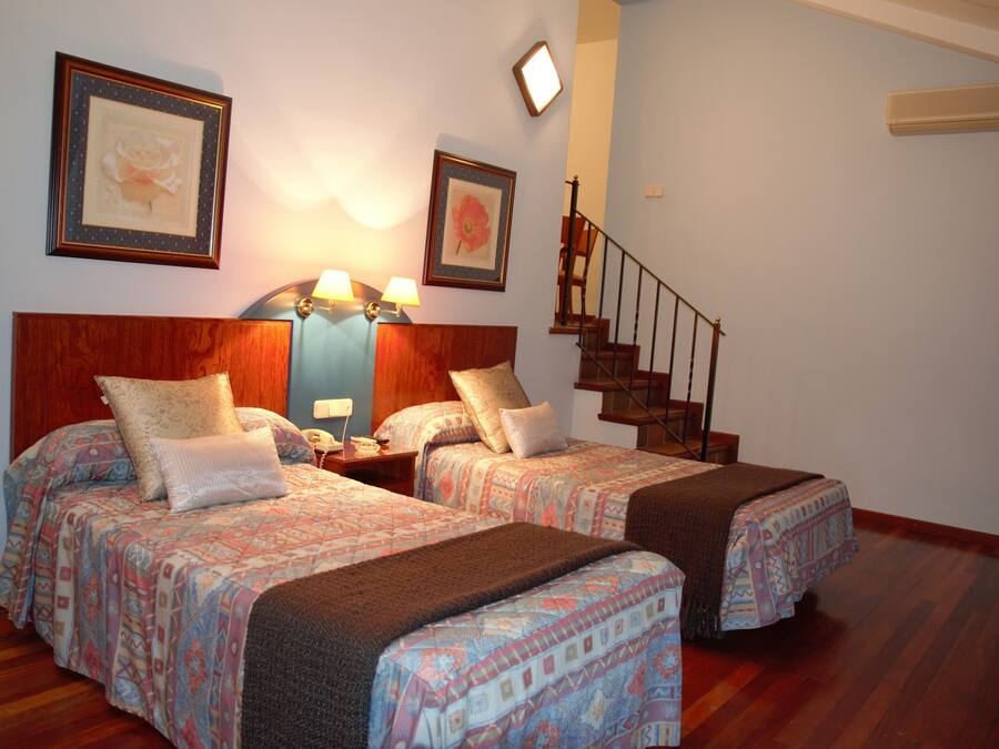 Camera Superior con 2 letti singoli | Culle/letti per bambini (a pagamento), Wi-Fi gratuito, lenzuola