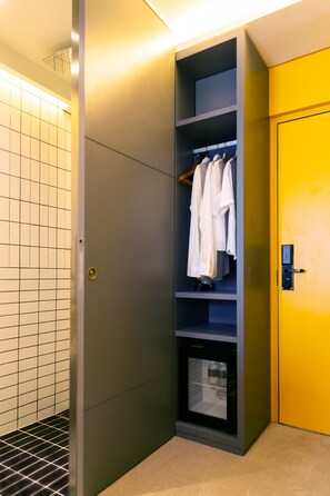 Minibar, in-room safe, desk, blackout curtains