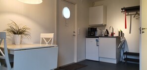 Kamer, 1 twee- of 2 eenpersoonsbedden | Geluiddichte muren, beddengoed