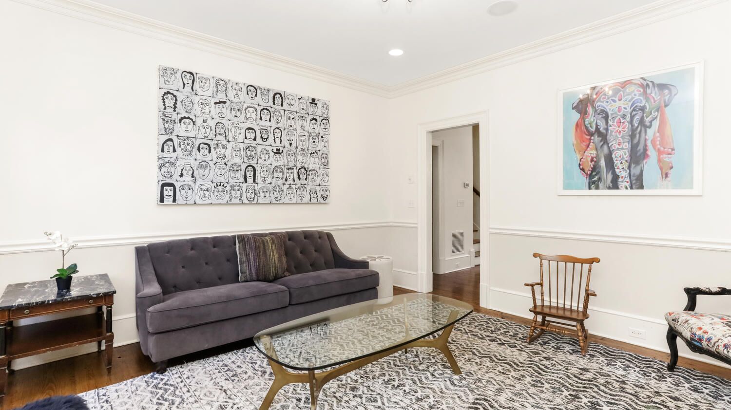 Summer estate close to NY, NJ, MA w heated pool sleeps 16