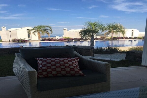 Villa | Terrace/patio