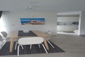 Villa | Vardagsrum | LCD-tv