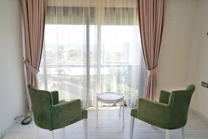 Villa | Wohnzimmer | LCD-Fernseher