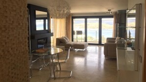 Unclassified image, 3 of 11, button - BO039 Bodrum (Bodrum)