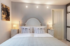 Suite estudio Confort, 2 habitaciones, para no fumadores | Ropa de cama hipoalergénica y decoración personalizada 