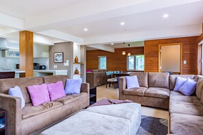 Casa, diversos dormitoris (8 Bedrooms) | Interior