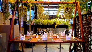Bar (on property) - Siem Reap City Angkor Boutique (Siem Reap)
