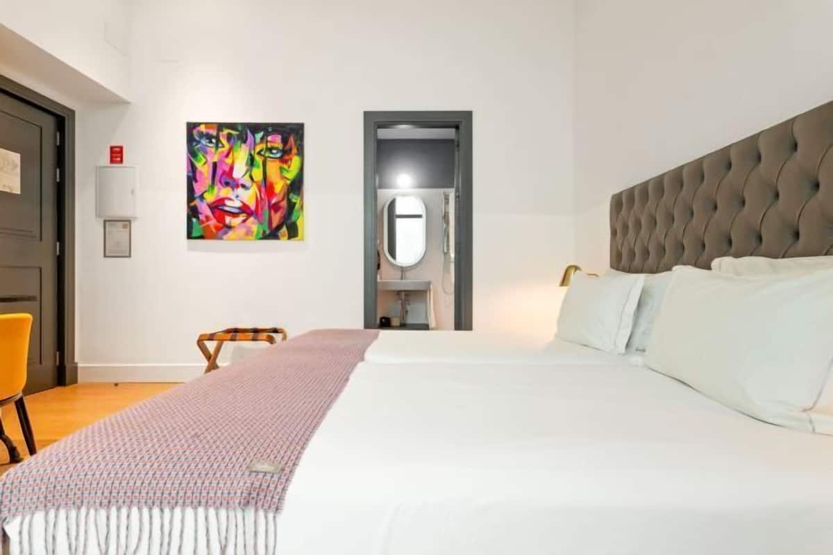 Minibar, in-room safe, desk, blackout drapes