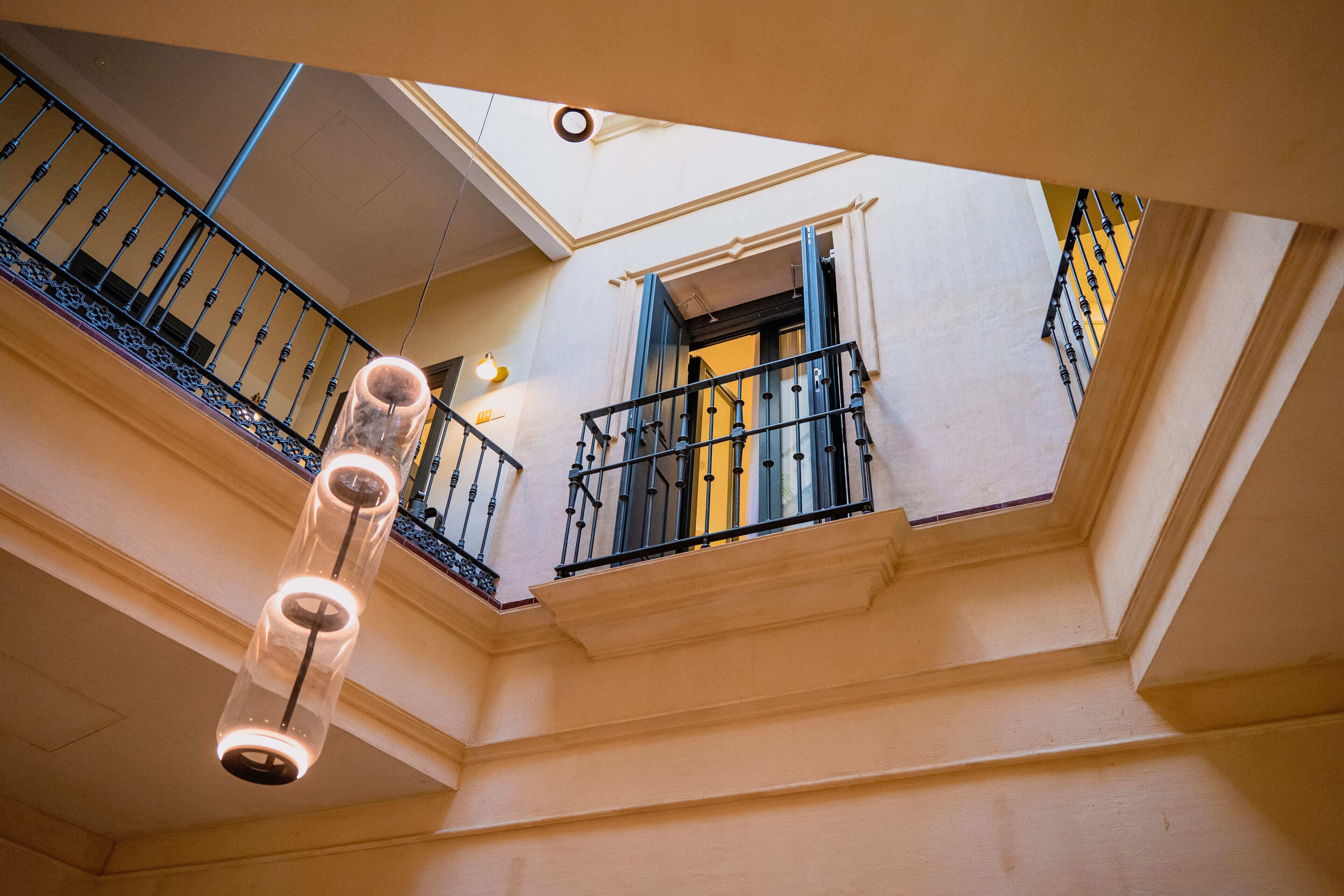 double or twin room with interior view | minibar, in-room safe, desk, blackout curtains