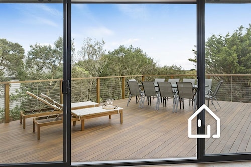 Back Beach Serenity - Expansive Home with Games Area