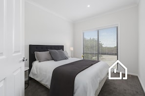 4 chambres, fer et planche Ă repasser, lit parapluie, Wi-Fi gratuit