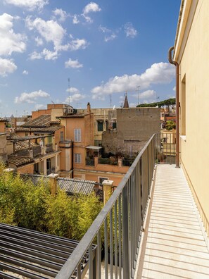 Suite | Balcony - Room Mate Gran Filippo, Roma-Fontana di Trevi (Rome)