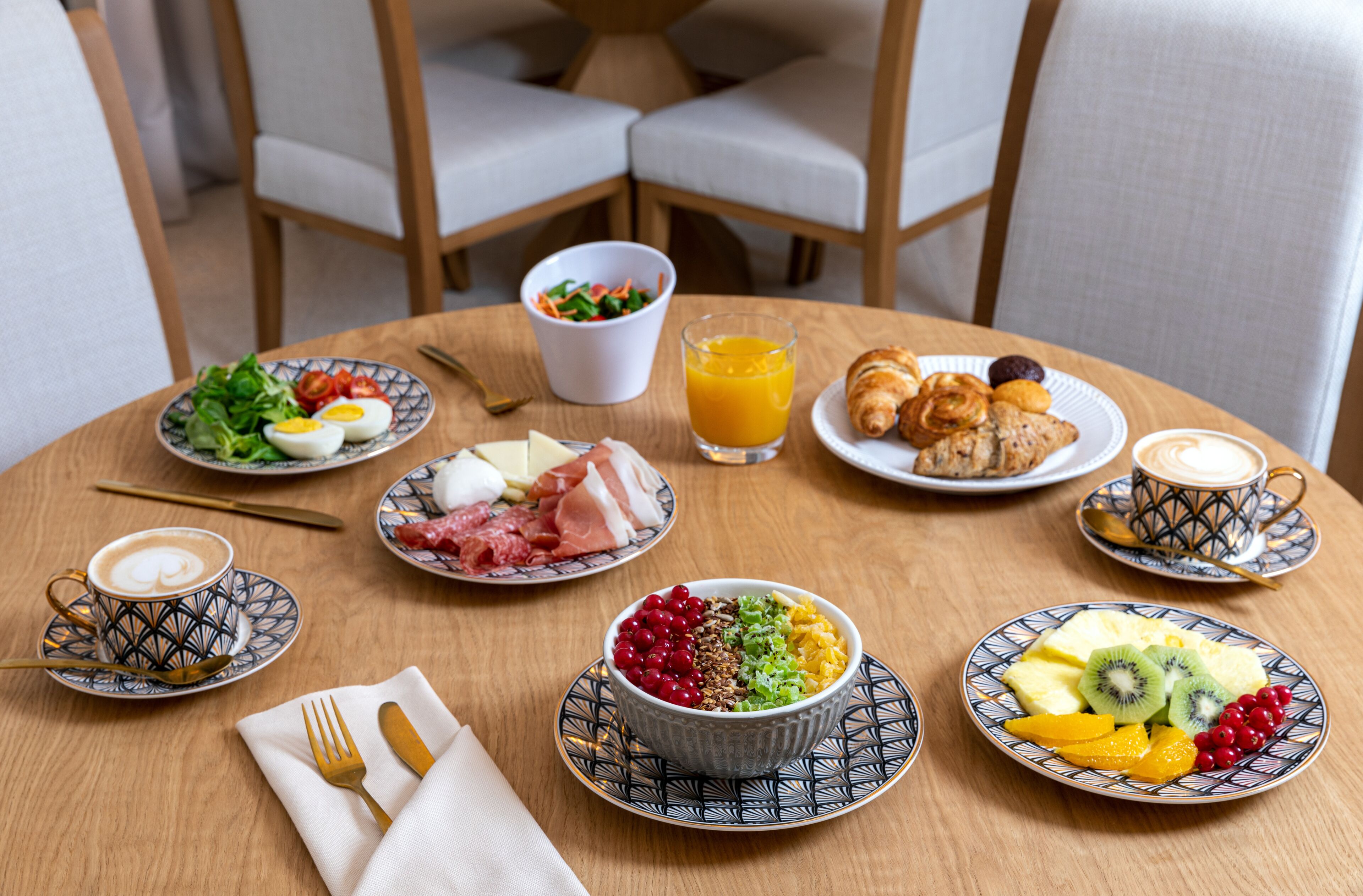 daily buffet breakfast (eur 15.9 per person)