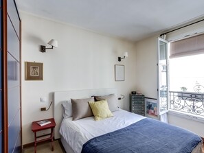 1 habitación, tabla de planchar con plancha, internet y ropa de cama 
