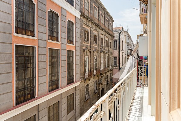 Appartement, 2 chambres | Balcon